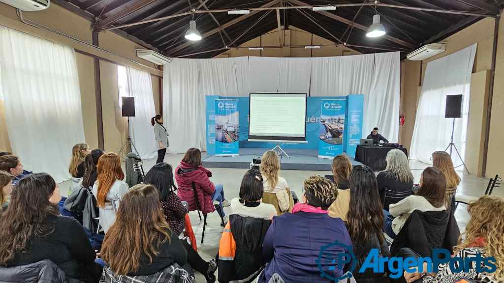 capacita mujeres quequen 